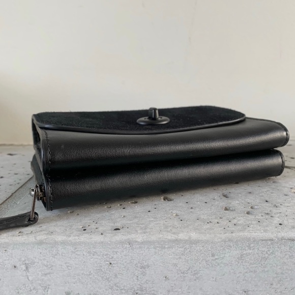 COACH FLAP PHONE CHAIN CROSSBODY - Picture 4 of 6